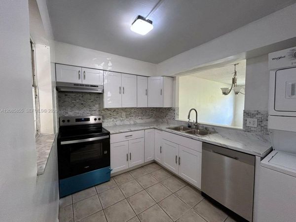 7503 NW 44th Ct , Unit 10, Coral Springs, FL 33065