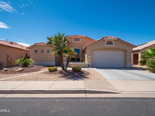 17723 W SAMMY Way, Surprise, AZ 85374