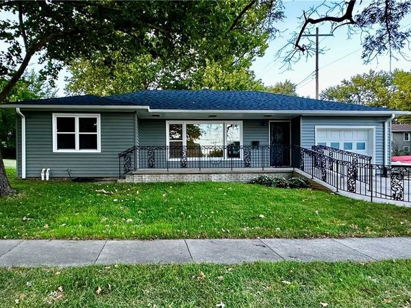 203 W 11th Street, Maryville, MO 64468