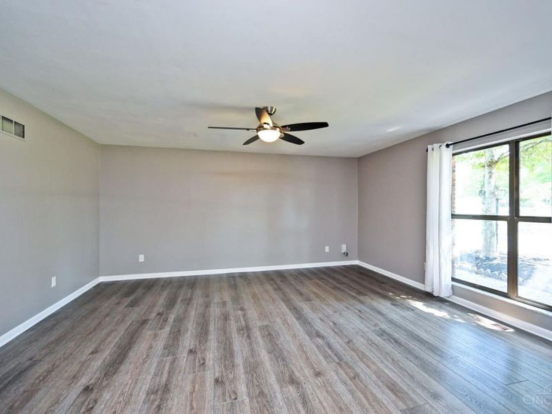 10205 Hightower Court, Montgomery, OH 45249 Photo 6