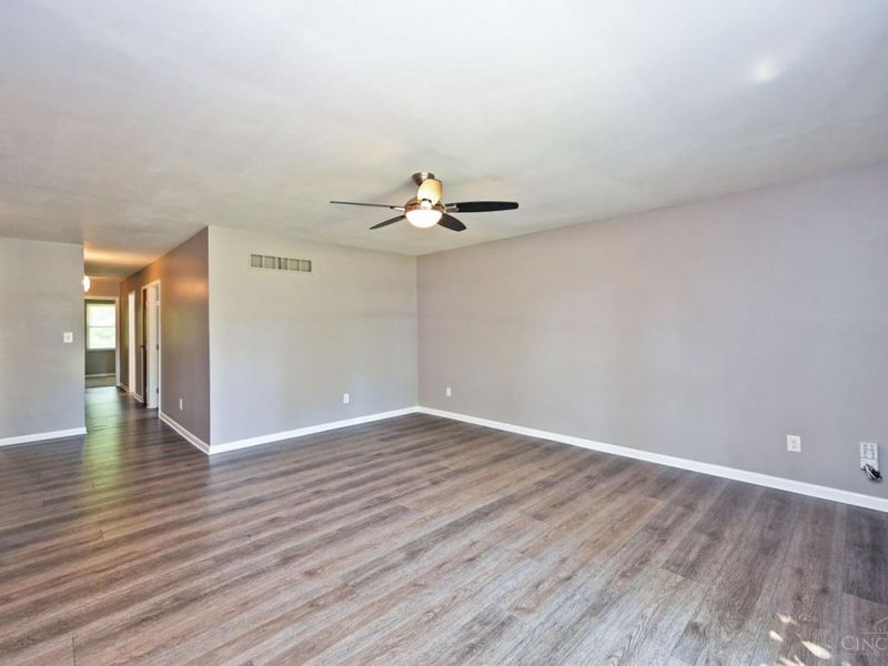 10205 Hightower Court, Montgomery, OH 45249 Photo 7