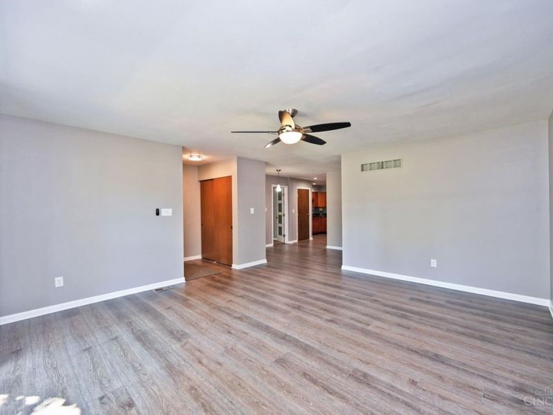 10205 Hightower Court, Montgomery, OH 45249 Photo 8