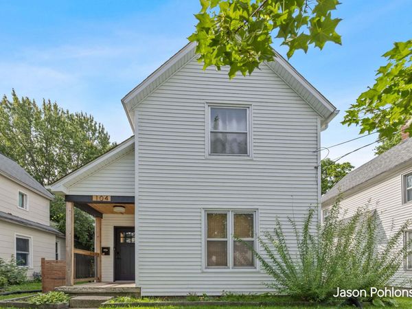 104 Sweet Street NE, Grand Rapids, MI 49505