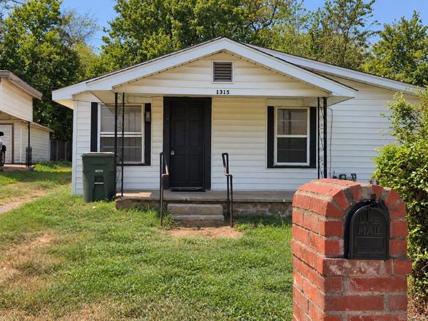 1315 Factory St , Conway, AR 72032