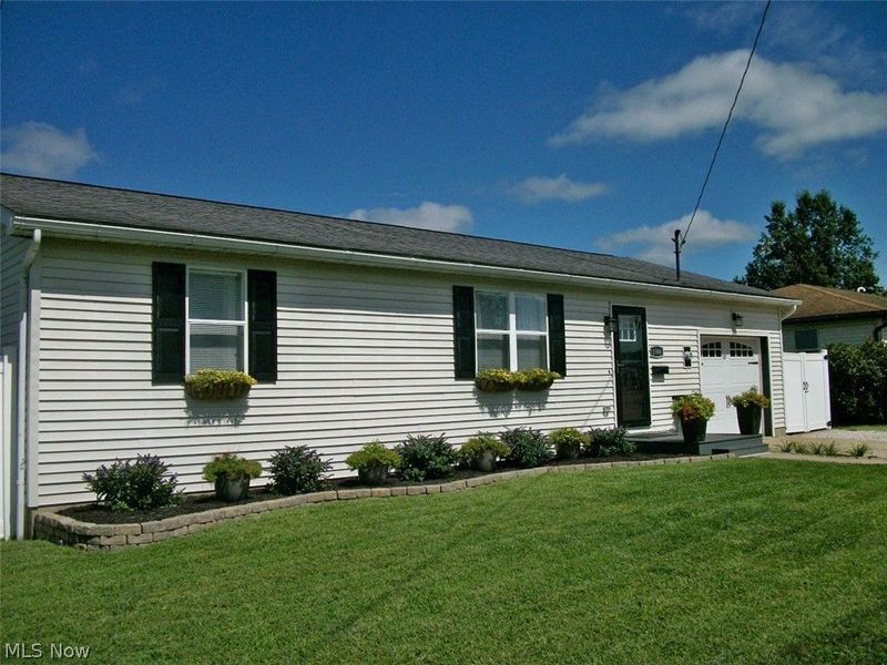 1594 Gene Street, Belpre, OH 45714 Photo 2
