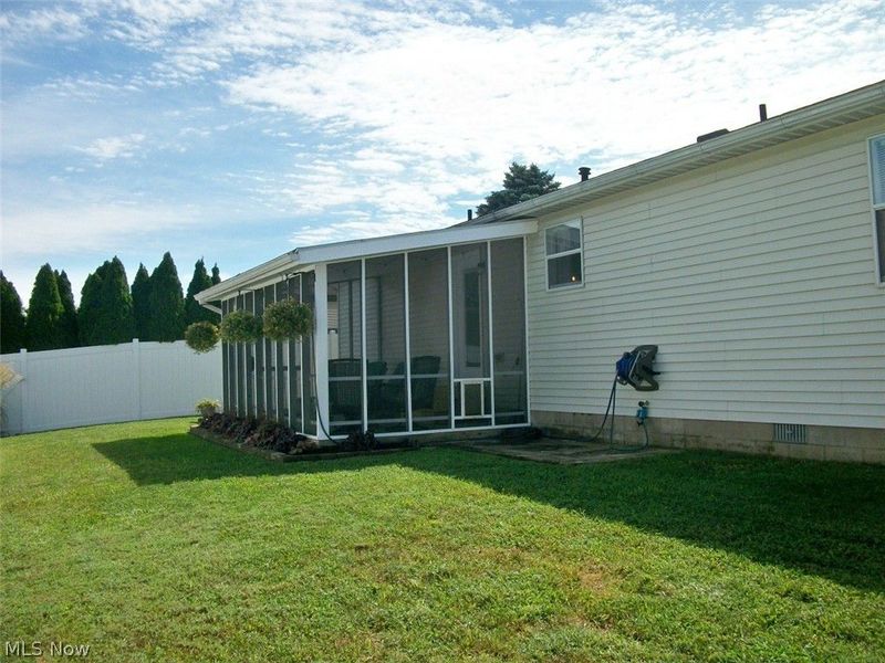 1594 Gene Street, Belpre, OH 45714 Photo 6