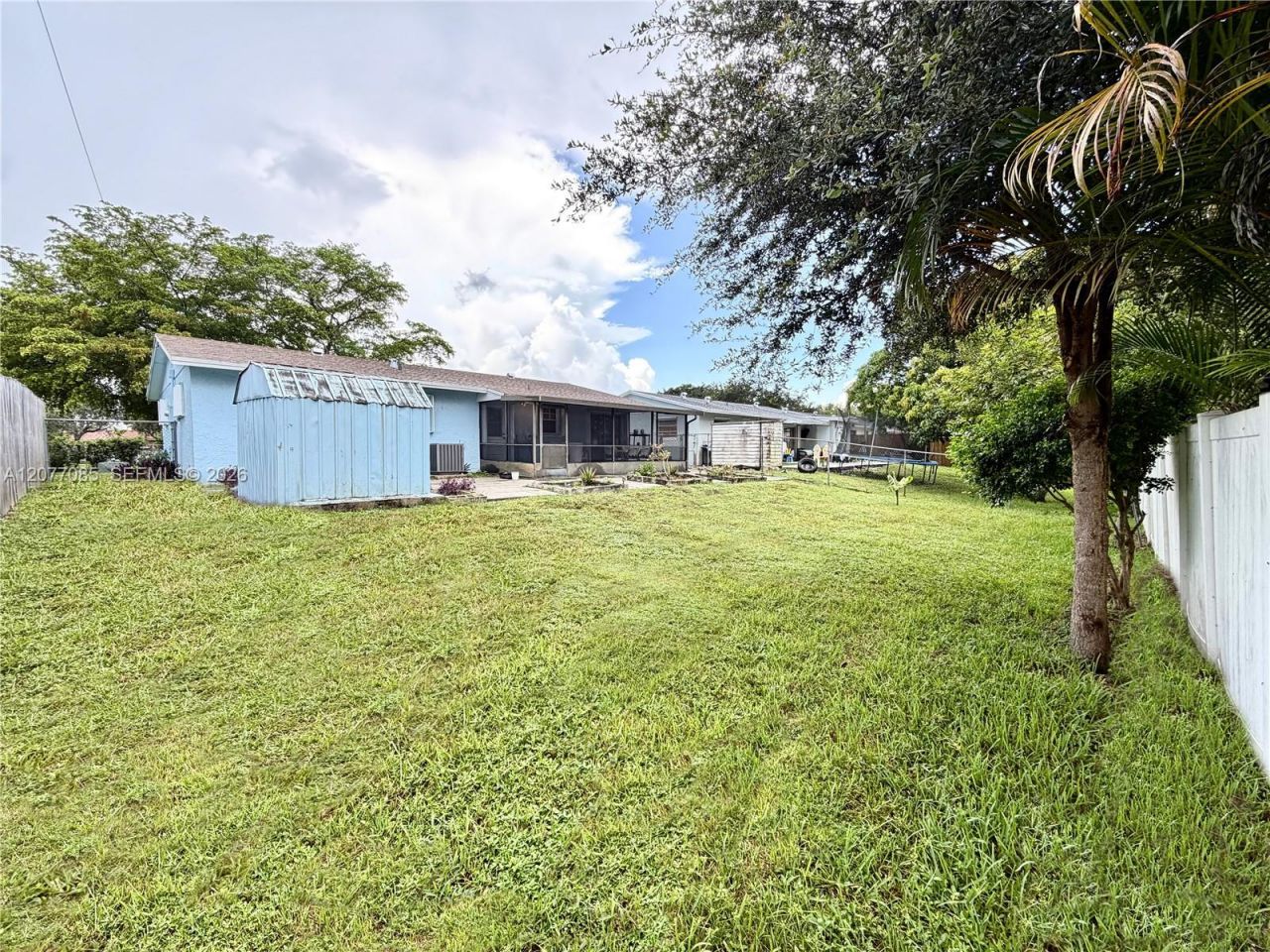 7111 Charleston St, Hollywood, FL 33024 Photo