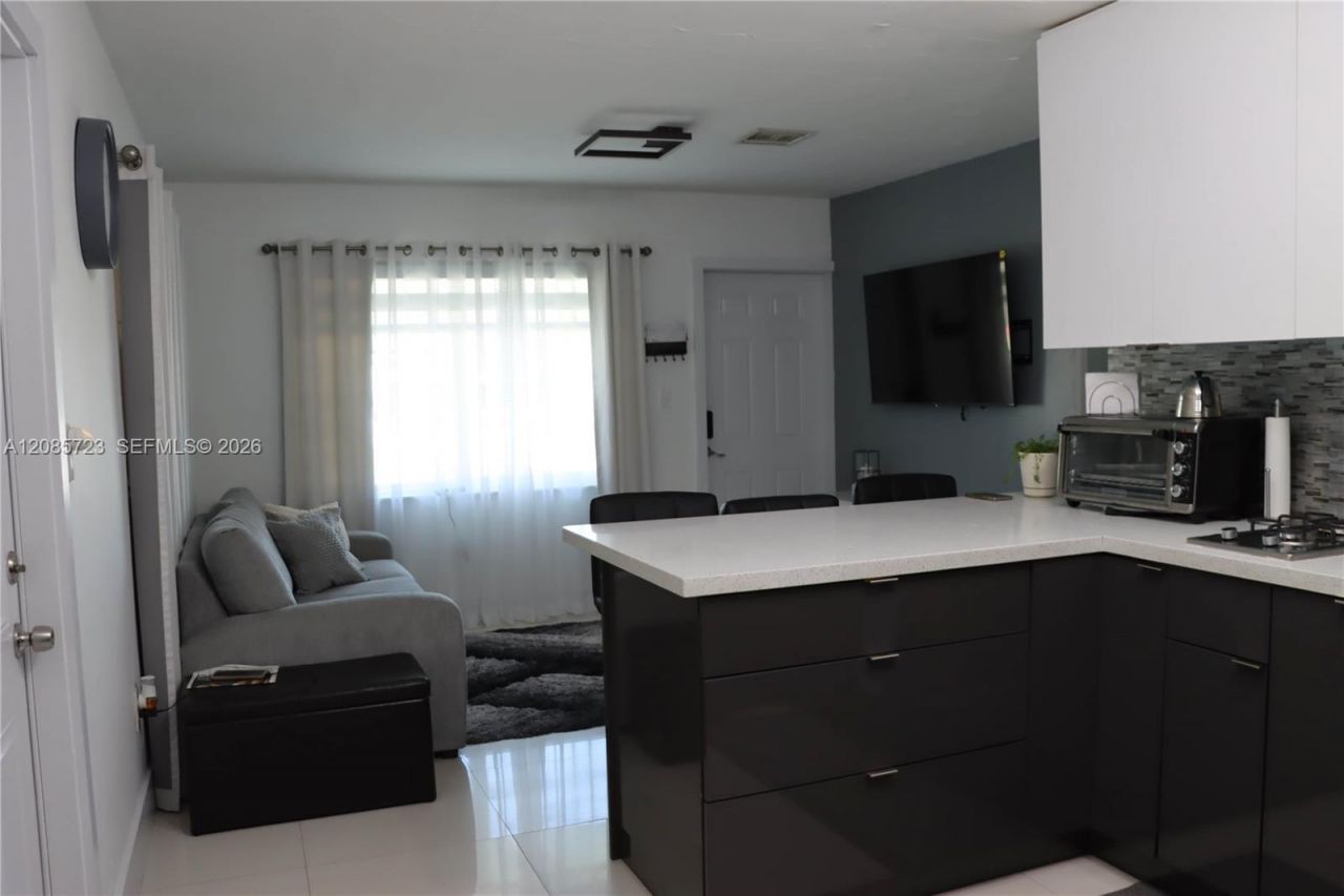 6506 SW 20th St, Miramar, FL 33023 Photo