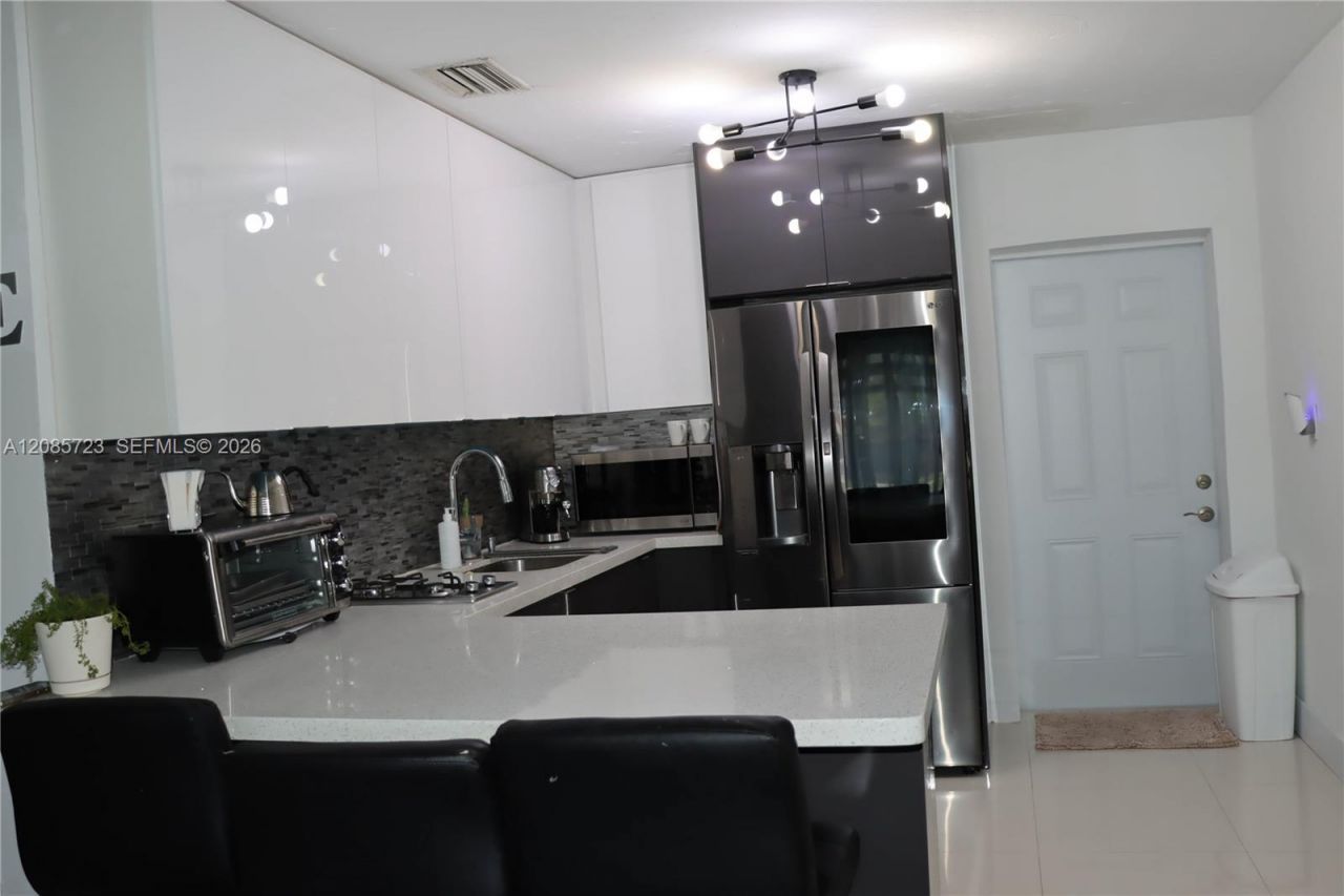 6506 SW 20th St, Miramar, FL 33023 Photo
