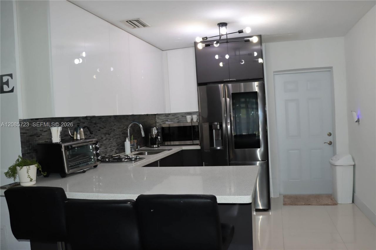 6506 SW 20th St, Miramar, FL 33023 Photo