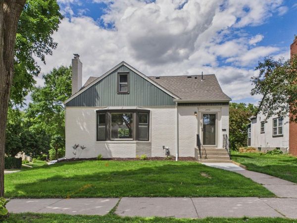 1599 Highland Parkway , Saint Paul, MN 55116