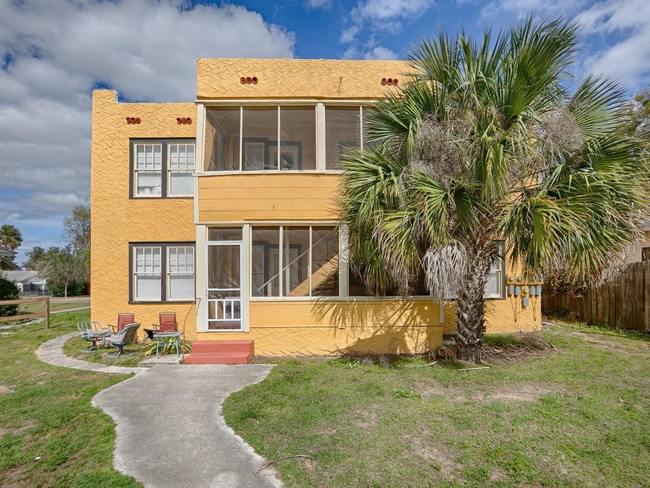 422 & 426 E Citrus Avenue, Eustis, FL 32726 Photo