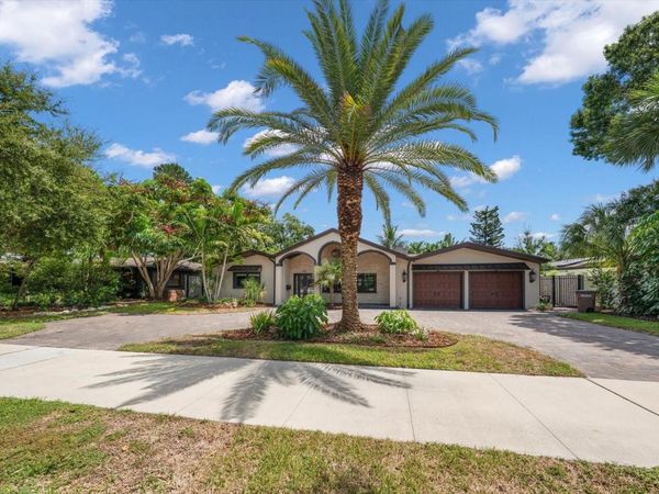 1621 INDIAN ROCKS ROAD , BELLEAIR, FL 33756