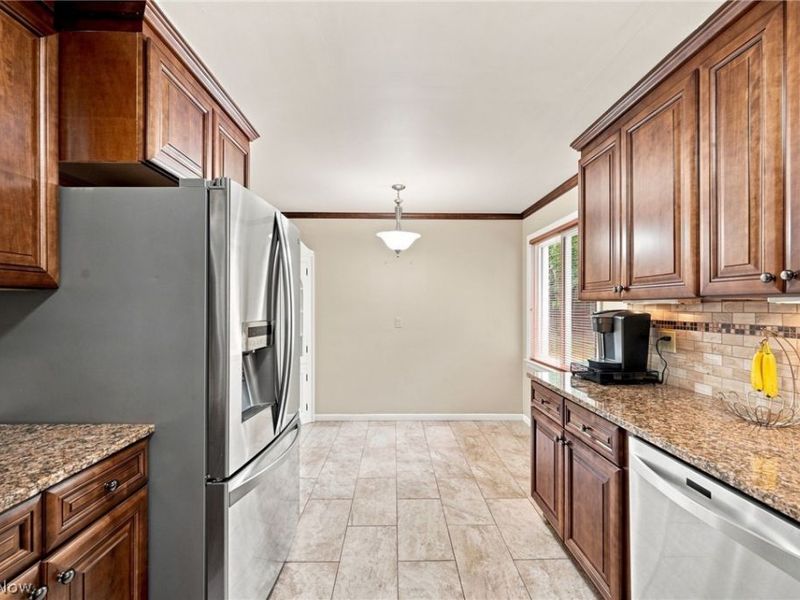 1517 Parkhill Road, Cleveland Heights, OH 44121 Photo 15