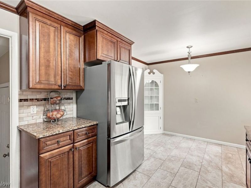 1517 Parkhill Road, Cleveland Heights, OH 44121 Photo 17