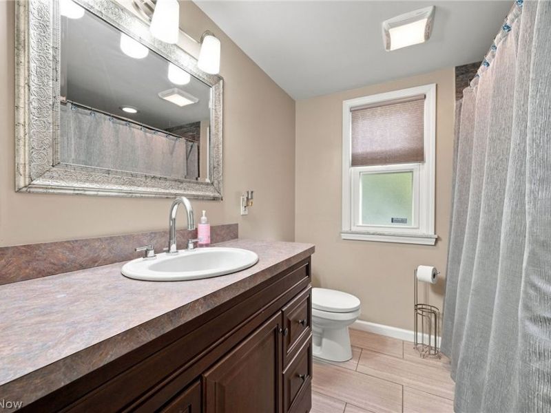1517 Parkhill Road, Cleveland Heights, OH 44121 Photo 24