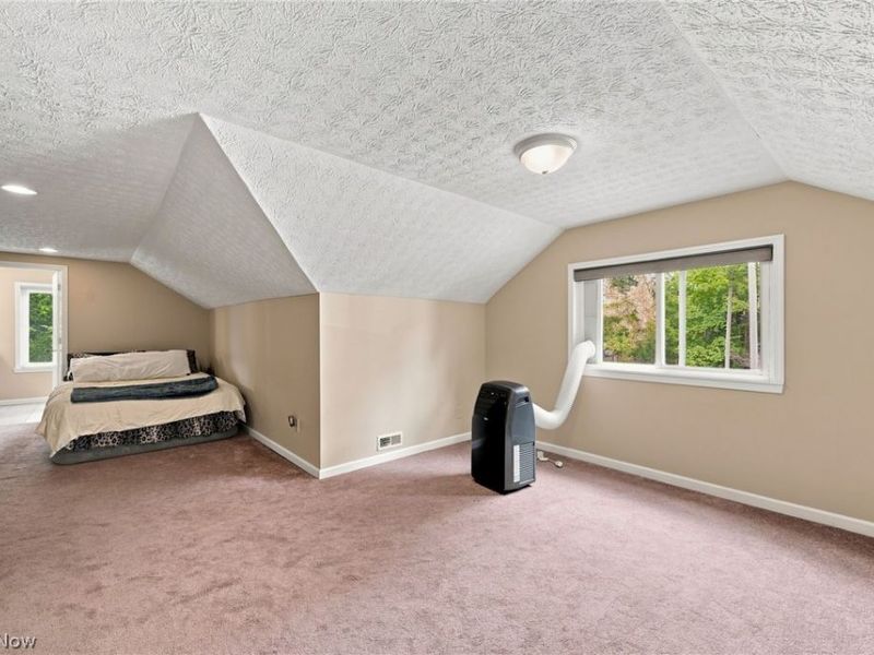 1517 Parkhill Road, Cleveland Heights, OH 44121 Photo 28