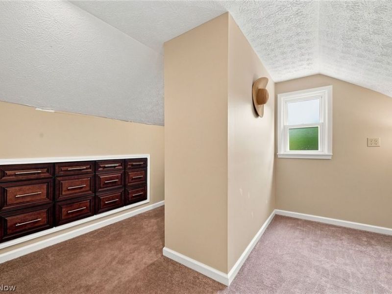 1517 Parkhill Road, Cleveland Heights, OH 44121 Photo 35