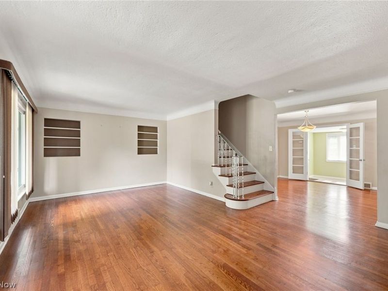 1517 Parkhill Road, Cleveland Heights, OH 44121 Photo 5