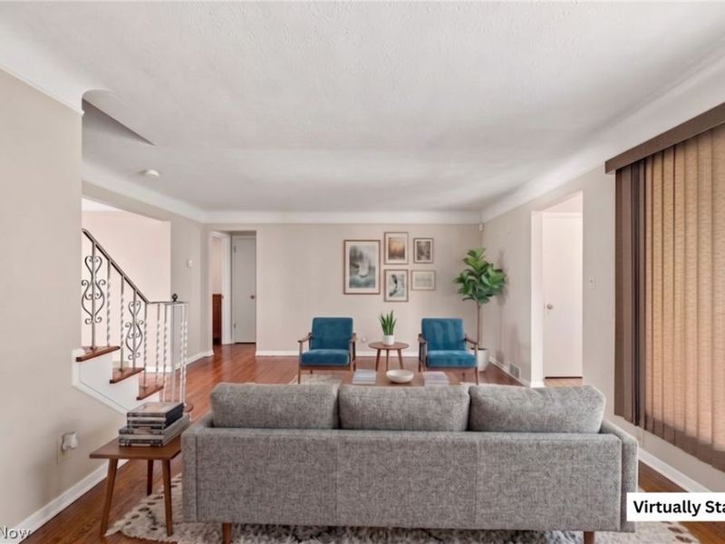 1517 Parkhill Road, Cleveland Heights, OH 44121 Photo 8