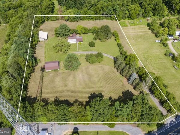 22374 CROGHAN PIKE , SHADE GAP, PA 17255