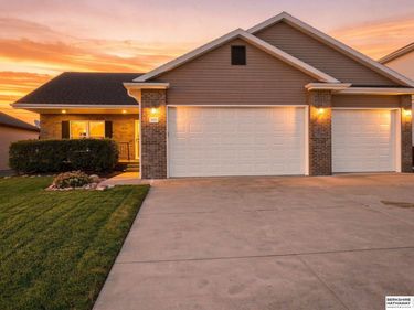 5230 N 13th Street, Lincoln, NE 68521