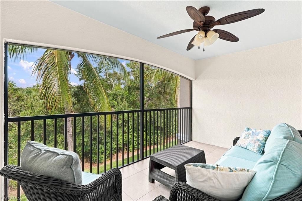 9832 Venezia Cir, Unit 1025, Naples, FL 34113 Photo