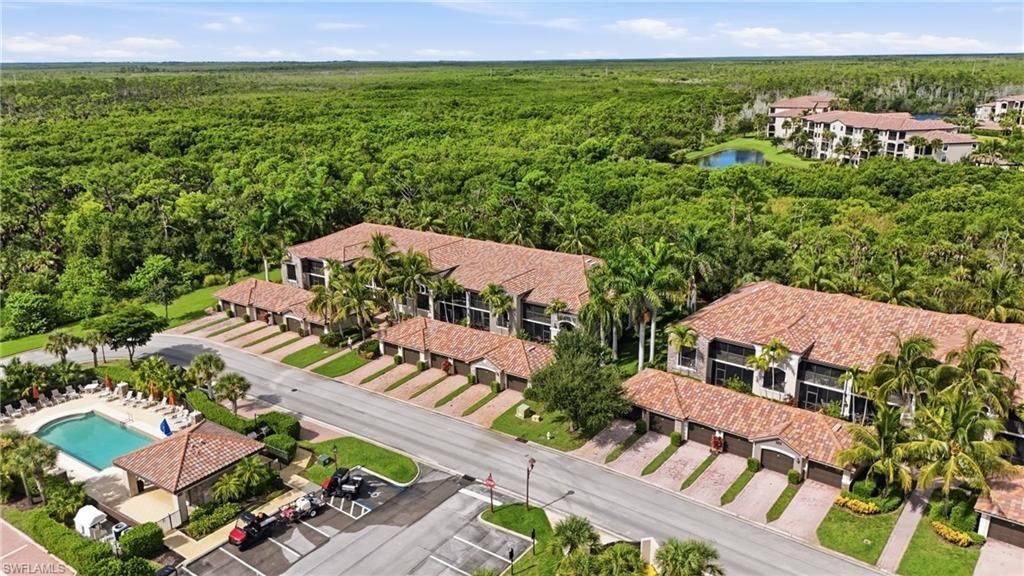 9832 Venezia Cir, Unit 1025, Naples, FL 34113 Photo
