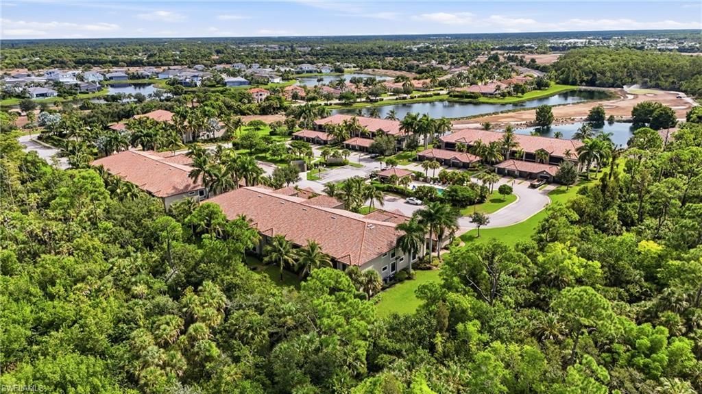 9832 Venezia Cir, Unit 1025, Naples, FL 34113 Photo