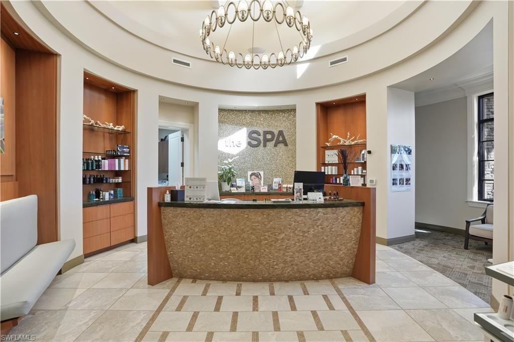 9832 Venezia Cir, Unit 1025, Naples, FL 34113 Photo