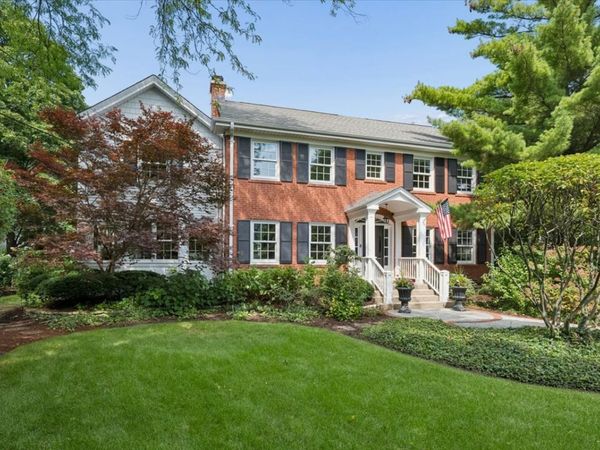 579 Hill Terrace , Winnetka, IL 60093