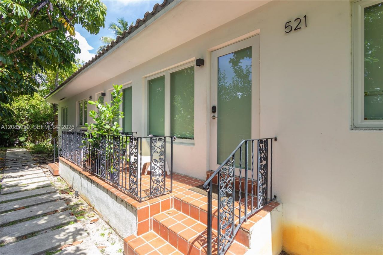 521 NE 68th St, Unit 1, Miami, FL 33138 Photo