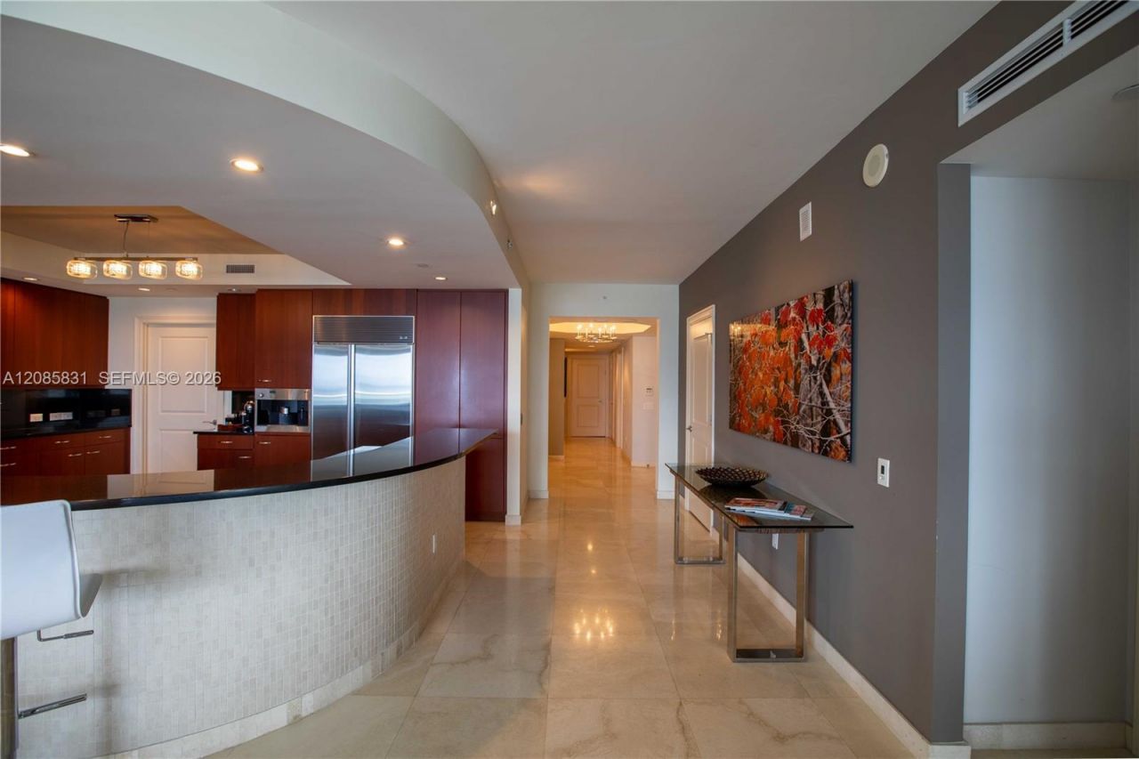 6000 Island Blvd, Unit 2602, Aventura, FL 33160 Photo
