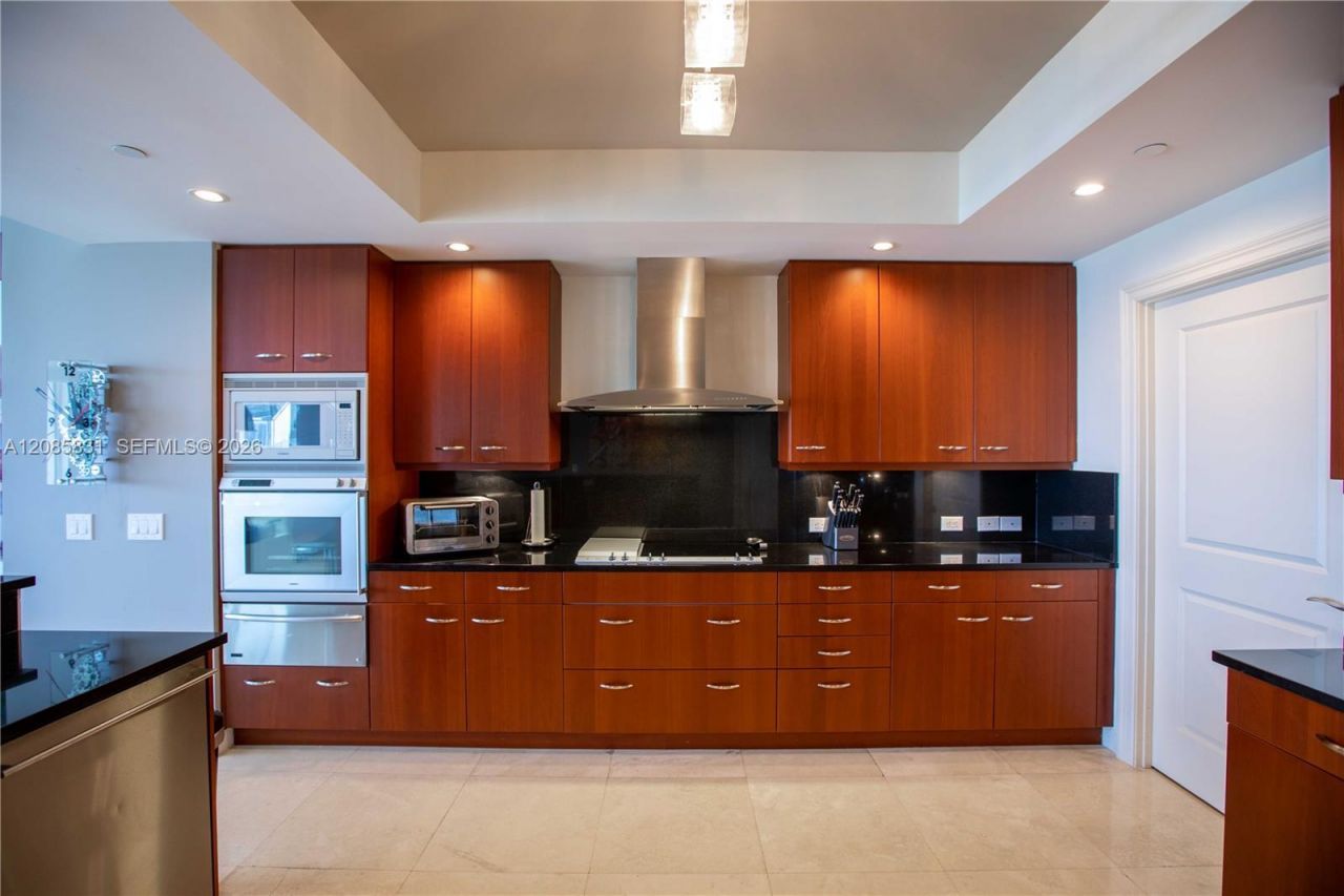 6000 Island Blvd, Unit 2602, Aventura, FL 33160 Photo