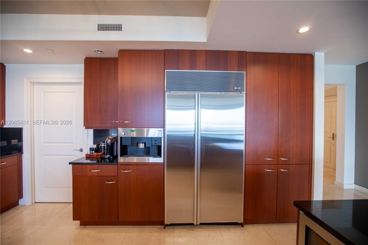 6000 Island Blvd, Unit 2602, Aventura, FL 33160 Photo