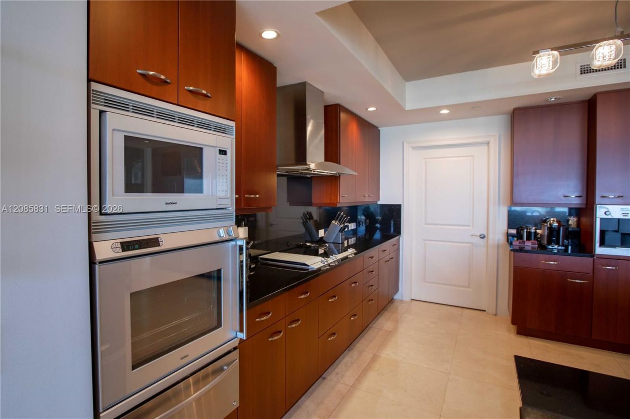 6000 Island Blvd, Unit 2602, Aventura, FL 33160 Photo