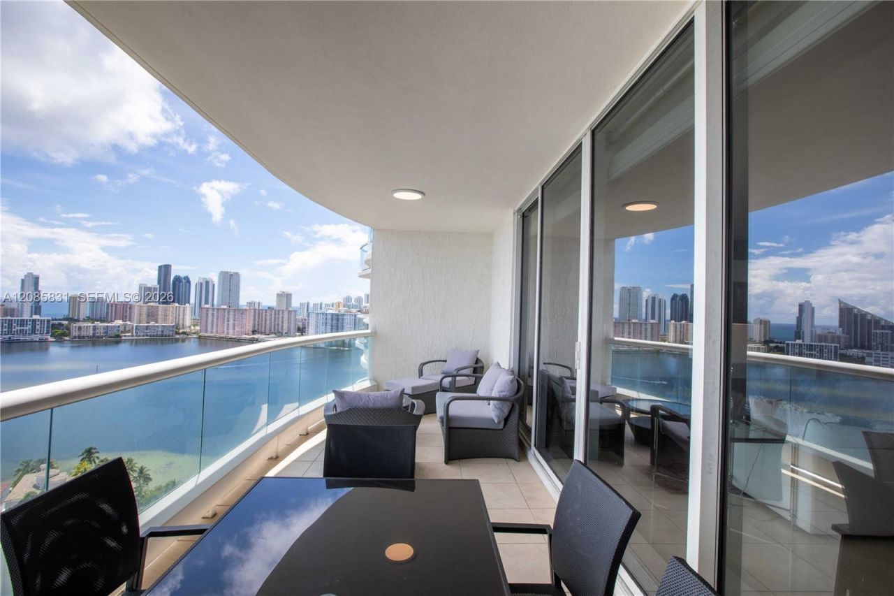 6000 Island Blvd, Unit 2602, Aventura, FL 33160 Photo