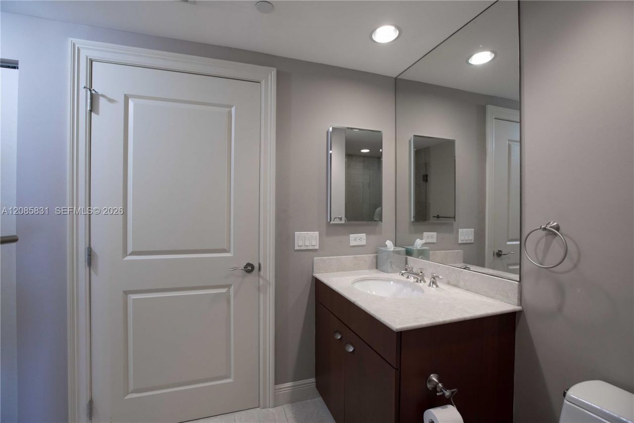 6000 Island Blvd, Unit 2602, Aventura, FL 33160 Photo