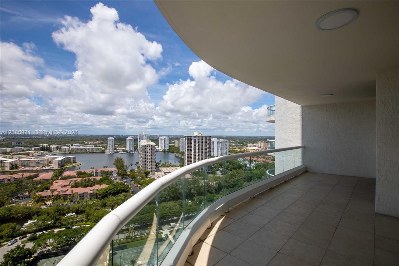 6000 Island Blvd, Unit 2602, Aventura, FL 33160 Photo