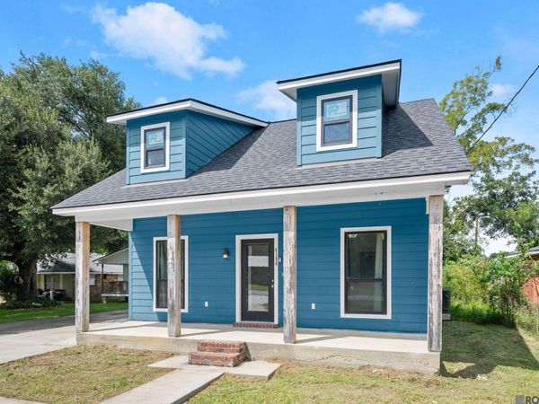 4194 Shaffett Ln, Zachary, LA 70791