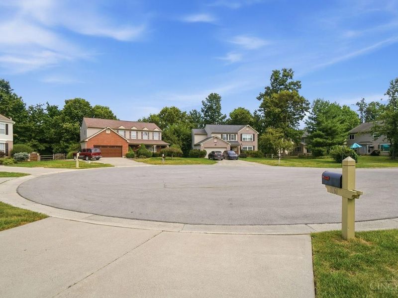 1161 Essex Glenn, Hamilton Township, OH 45152 Photo 6