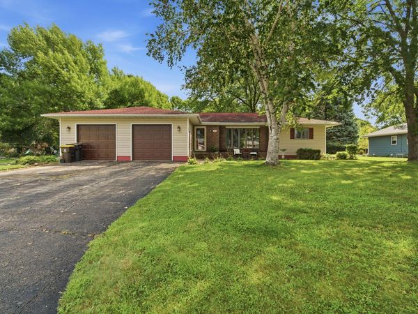 403 9th Avenue SW, Wells, MN 56097