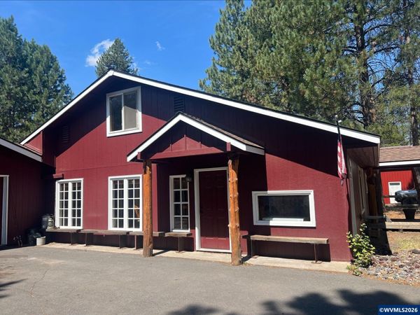 52531 Lost Ponderosa Rd, La Pine, OR 97739