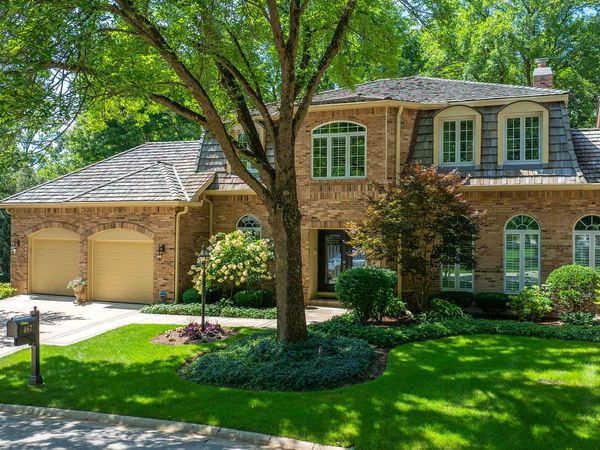467 Le Provence Circle , Naperville, IL 60540
