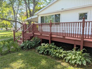 8 Gwyn Lane , Bloomfield, NY 14469