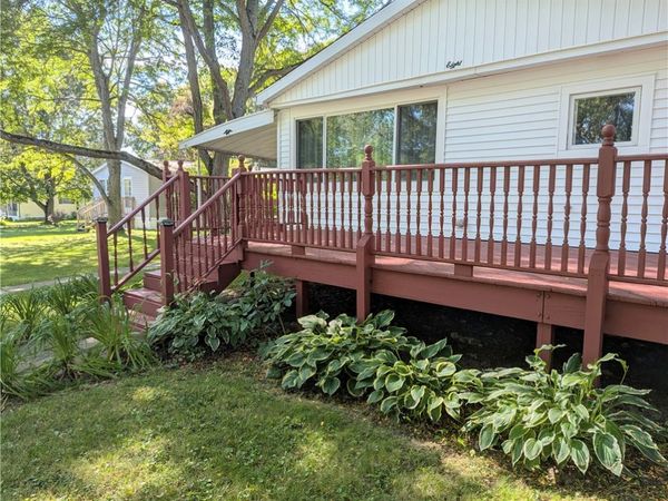 8 Gwyn Lane , Bloomfield, NY 14469