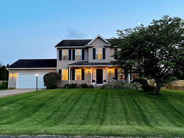69428 Sundance Drive, Edwardsburg, MI 49112