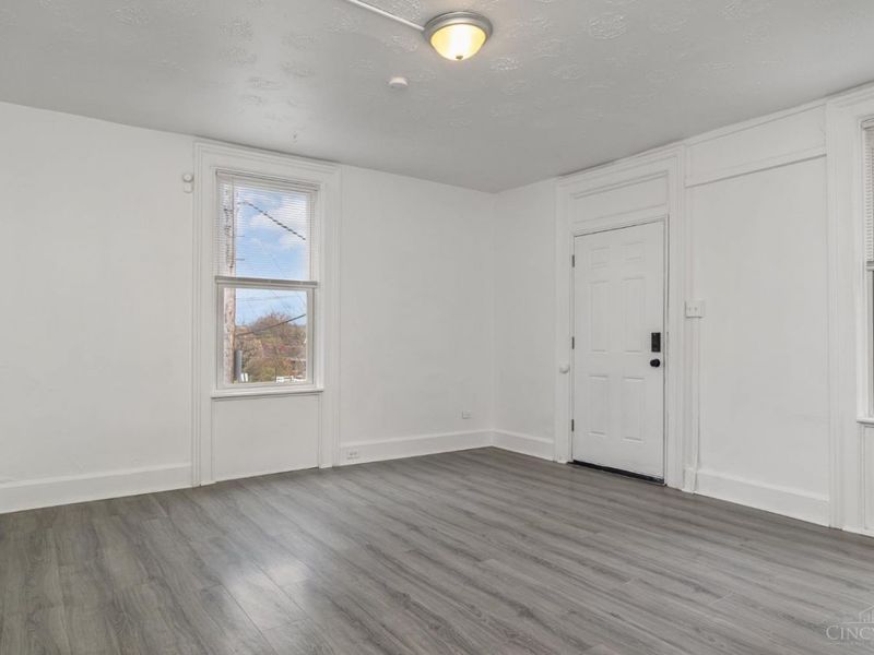 500 W Wyoming Avenue, Lockland, OH 45215 Photo 5