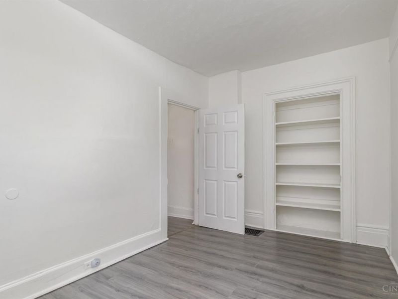500 W Wyoming Avenue, Lockland, OH 45215 Photo 9