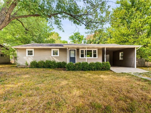 2324 Holly Street , Fayetteville, AR 72703